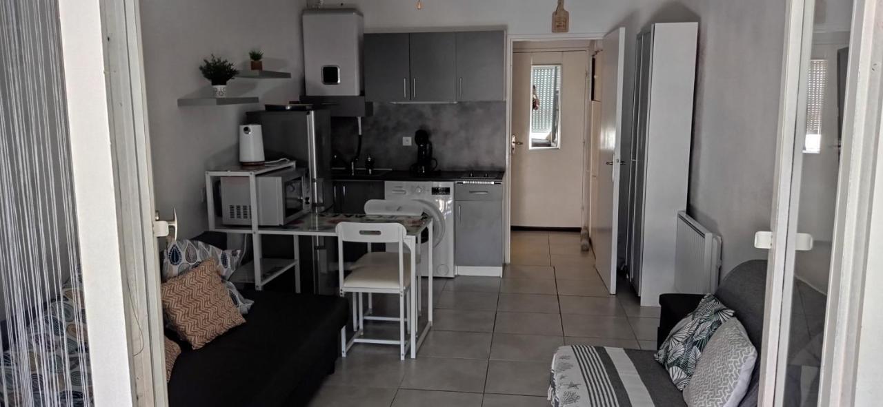 Sur Le Port, Studio Avec Vue Sur La Marina Daire Gruissan Dış mekan fotoğraf